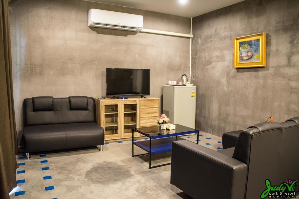 Buriram Judy Park & Resort ภายนอก รูปภาพ