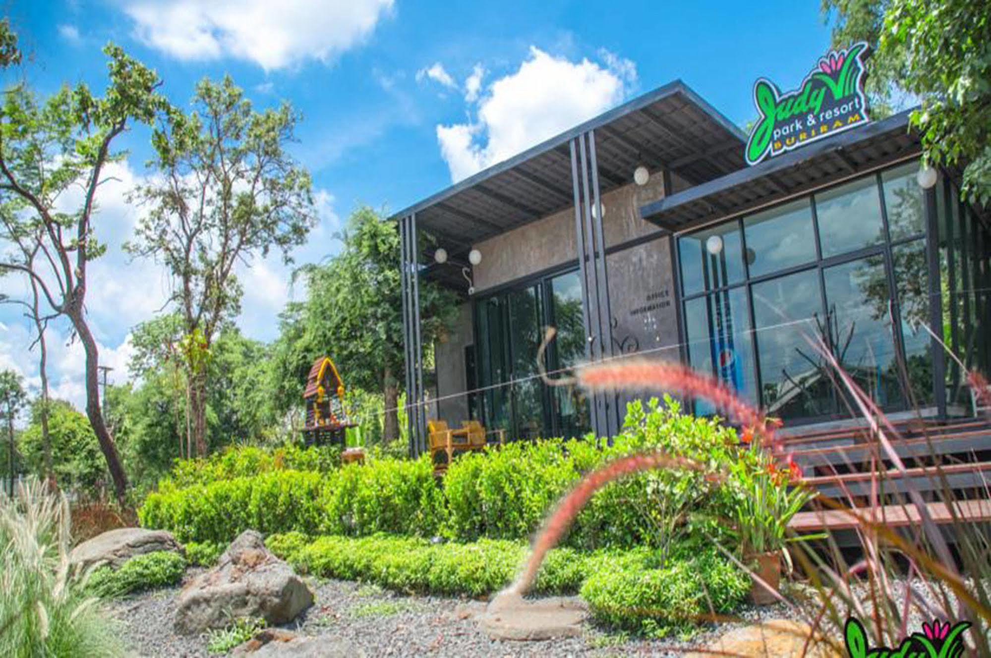 Buriram Judy Park & Resort ภายนอก รูปภาพ