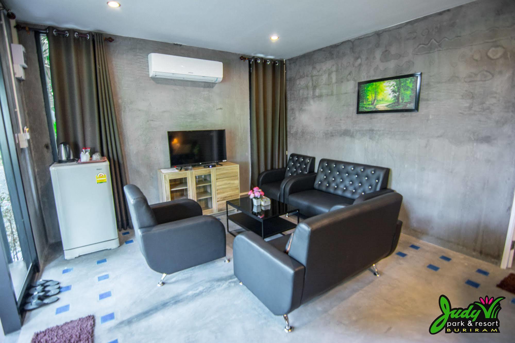 Buriram Judy Park & Resort ภายนอก รูปภาพ